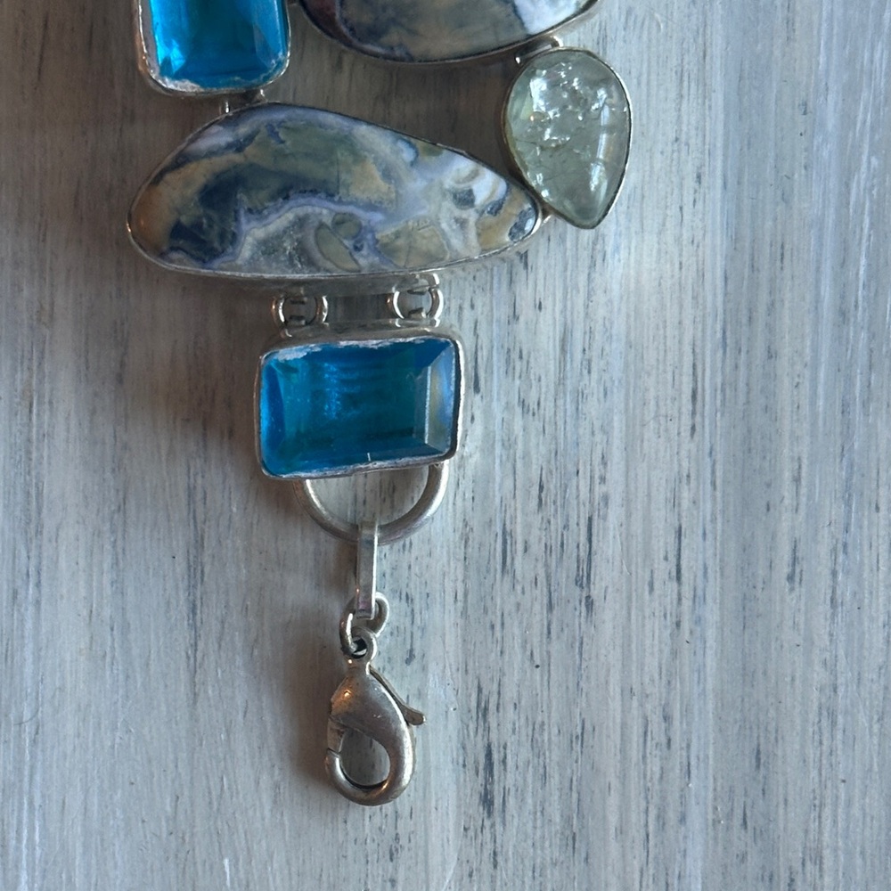 Stunning Blue and Unmarked Silver Stone /Gem Bracelet - Picture 4 of 11